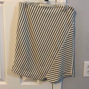 Black and white striped pencil skirt